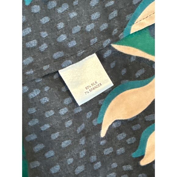 Tucker NYC Classic Silk Navy Floral 3/4 Sleeve Oversized Blouse M EUC - Picture 5 of 6